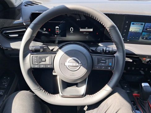 New 2025 Nissan Kicks SR image 14