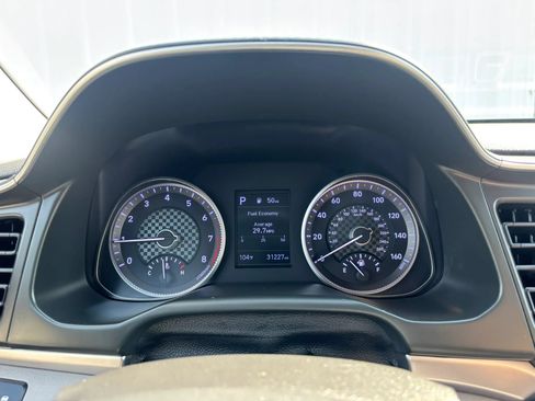 Used 2020 Hyundai Elantra SE FWD image 24