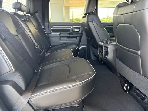 New 2027 RAM 2500 Laramie w/ Night Edition AWD/4WD image 16