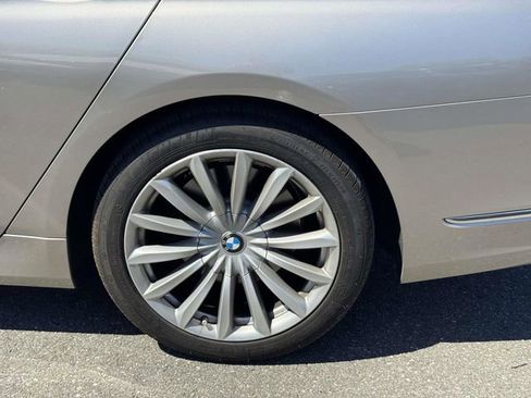 Used 2021 BMW 740i xDrive w/ Luxury Rear Seating Package AWD/4WD image 20