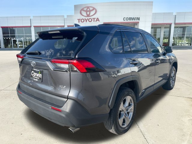 Certified 2025 Toyota RAV4 XLE AWD/4WD image 5