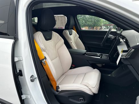 New 2025 Polestar Polestar 3 image 12