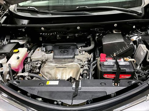 Used 2018 Toyota RAV4 XLE image 30