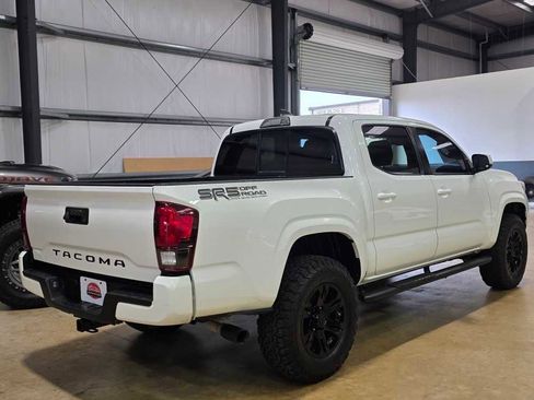 Used 2019 Toyota Tacoma SR w/ SR Convenience Package image 4