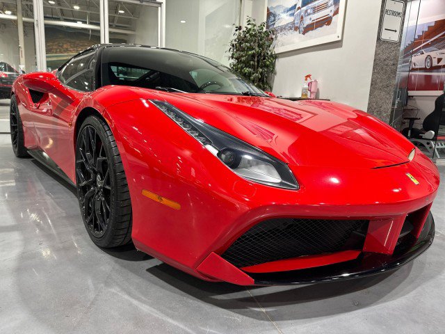 Used 2016 Ferrari 488 GTB RWD image 22