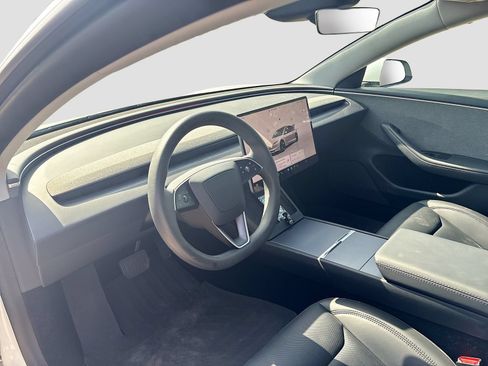 Used 2025 Tesla Model 3 Long Range RWD image 9