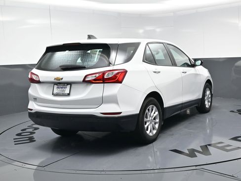 Certified 2020 Chevrolet Equinox LS image 9