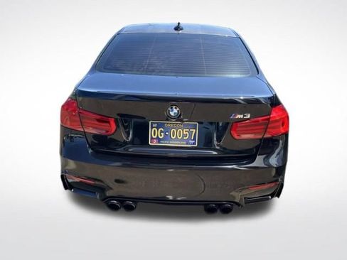 Used 2016 BMW M3 RWD image 3