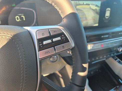 New 2025 Kia Telluride S image 16