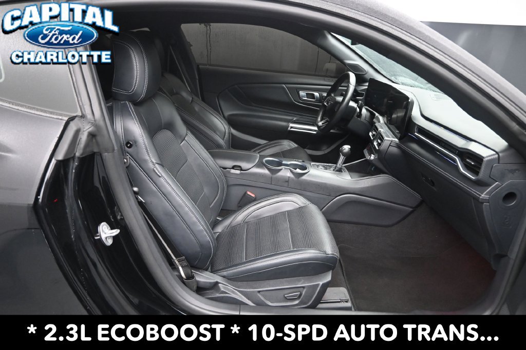 Used 2025 Ford Mustang Premium RWD image 11