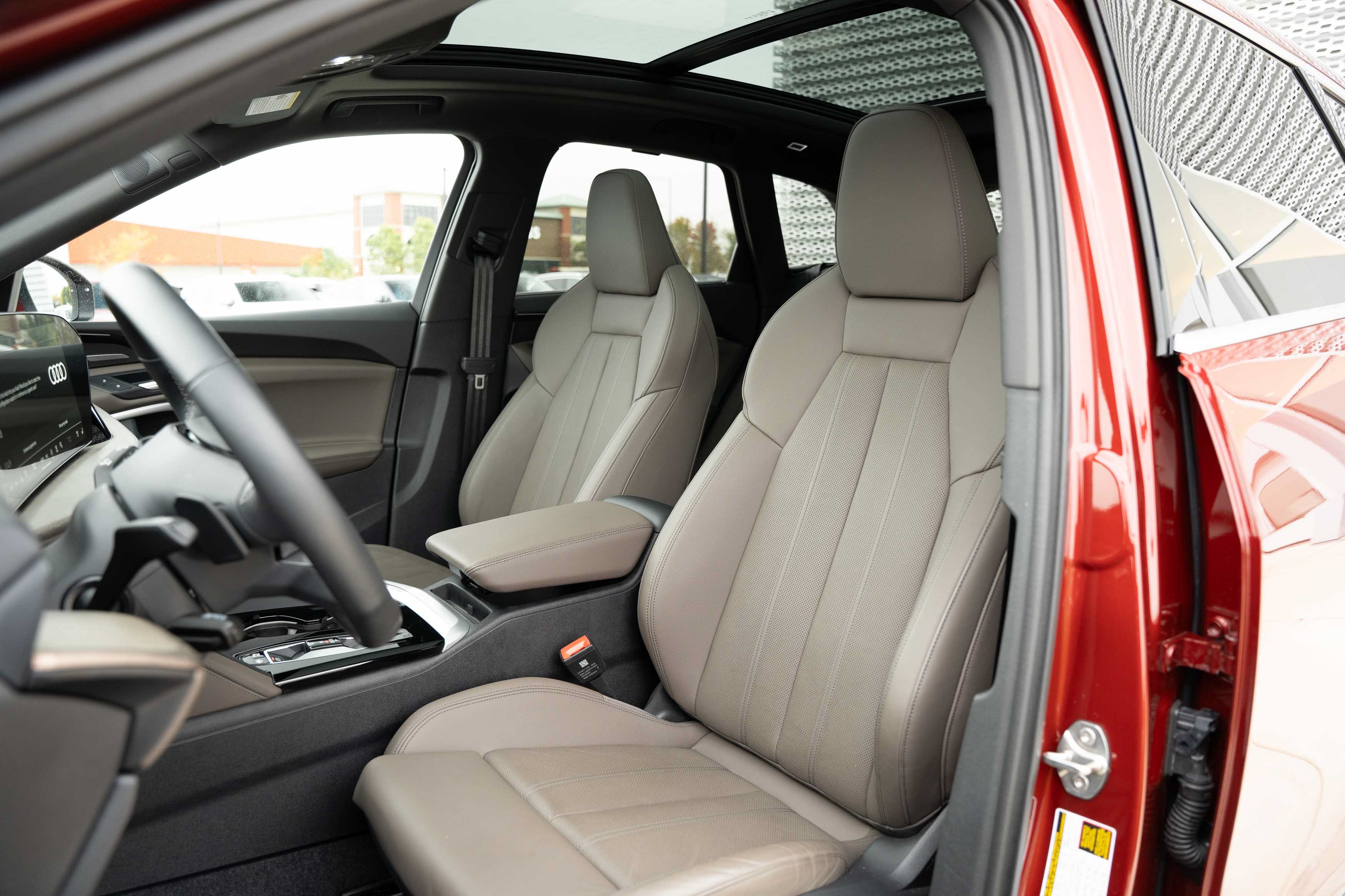 Certified 2025 Audi Q5 Premium Plus AWD/4WD image 18