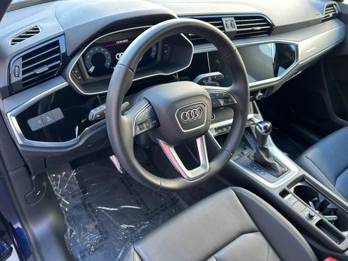 Certified 2025 Audi Q3 2.0T Premium w/ Convenience Package image 17