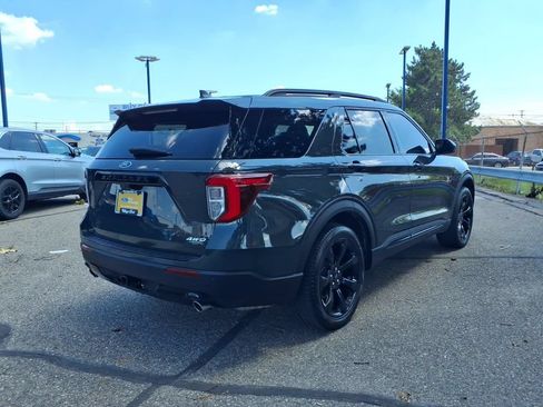 Used 2024 Ford Explorer ST-Line w/ Class IV Trailer Tow Package AWD/4WD image 6