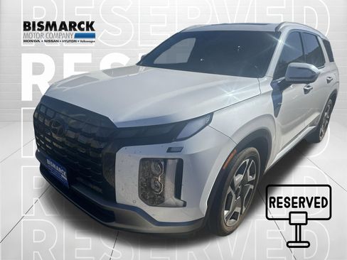 Used 2023 Hyundai Palisade Limited AWD/4WD image 1