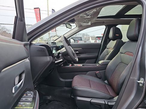 New 2026 Nissan Kicks SR w/ SR Premium Package image 9