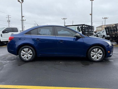Used 2012 Chevrolet Cruze LS w/ Connectivity Package image 2