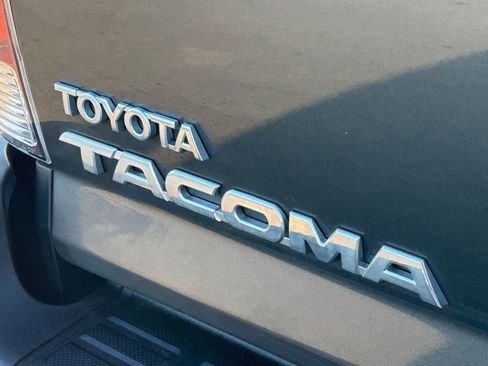 Used 2013 Toyota Tacoma 4x4 Double Cab w/ SR5 Pkg image 14