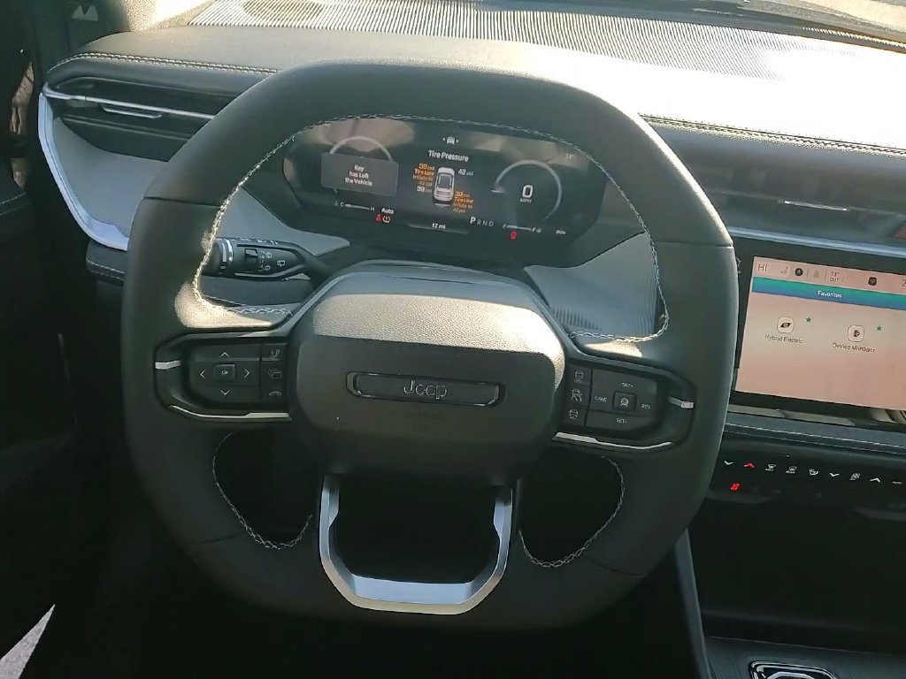 New 2026 Jeep Cherokee Laredo AWD/4WD image 24