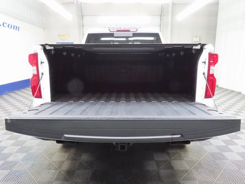 Used 2022 Chevrolet Silverado 1500 LT Trail Boss w/ Convenience Package II image 32