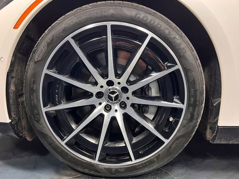 Used 2023 Mercedes-Benz EQS 580 4MATIC Sedan image 25