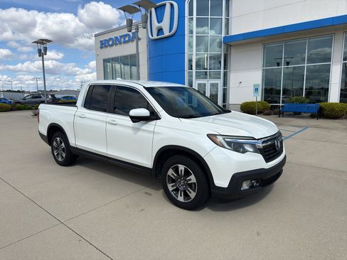 Used 2018 Honda Ridgeline RTL-T image 3