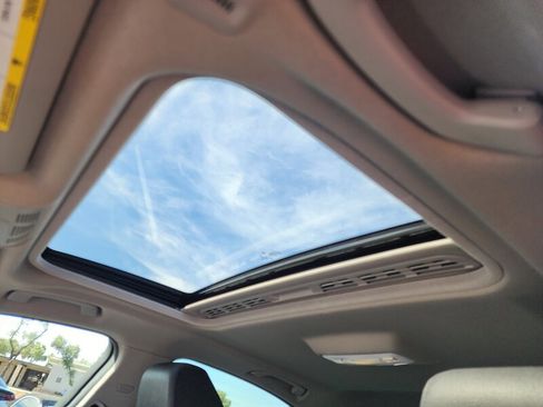 Used 2018 BMW 320i Sedan w/ Convenience Package image 55