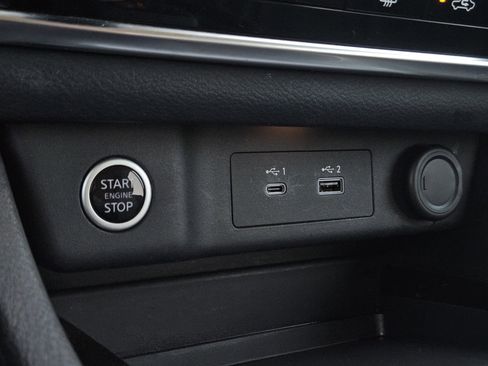 Used 2021 Nissan Rogue S image 19