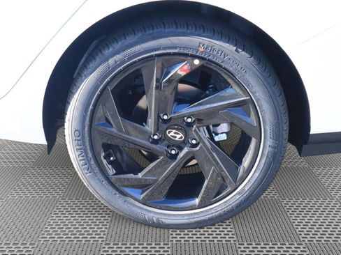 New 2026 Hyundai Elantra Sport image 5