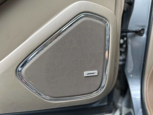 Used 2019 Chevrolet Tahoe LT RWD image 9