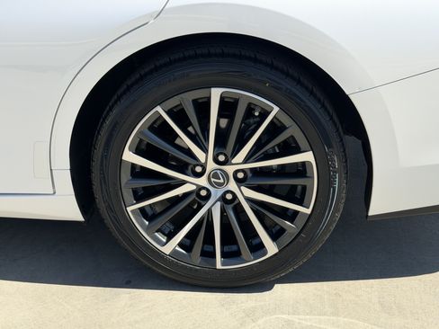 Certified 2023 Lexus ES 350 w/ Premium Package FWD image 15