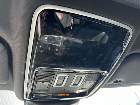 Used 2020 Land Rover Range Rover Velar R-Dynamic S AWD/4WD image 27