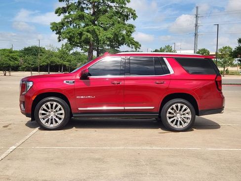 Used 2024 GMC Yukon Denali w/ LPO, Floor Liner Package AWD/4WD image 4