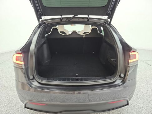 Used 2024 Tesla Model X AWD/4WD image 16
