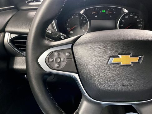 Used 2023 Chevrolet Traverse LT AWD/4WD image 22