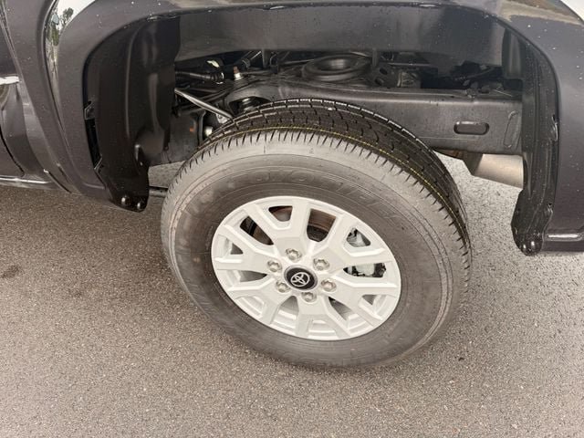 Used 2026 Toyota Tacoma SR5 AWD/4WD image 16