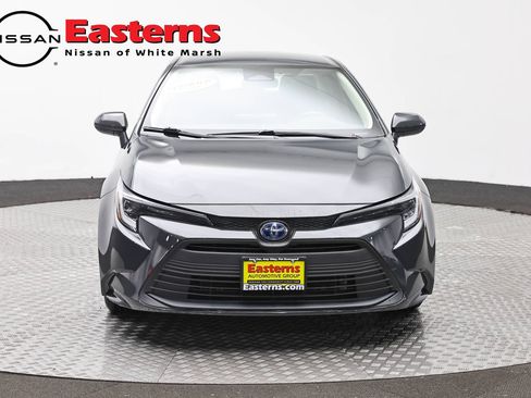 Used 2023 Toyota Corolla LE w/ Carpet Mat Package (TMS) FWD image 2