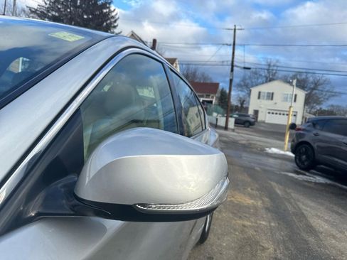 Used 2015 INFINITI Q50 2.0t w/ Moonroof Package image 23