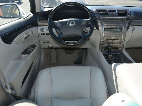 Used 2007 Lexus LS 460 image 5