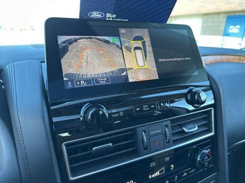 Used 2024 Nissan Armada SL image 18