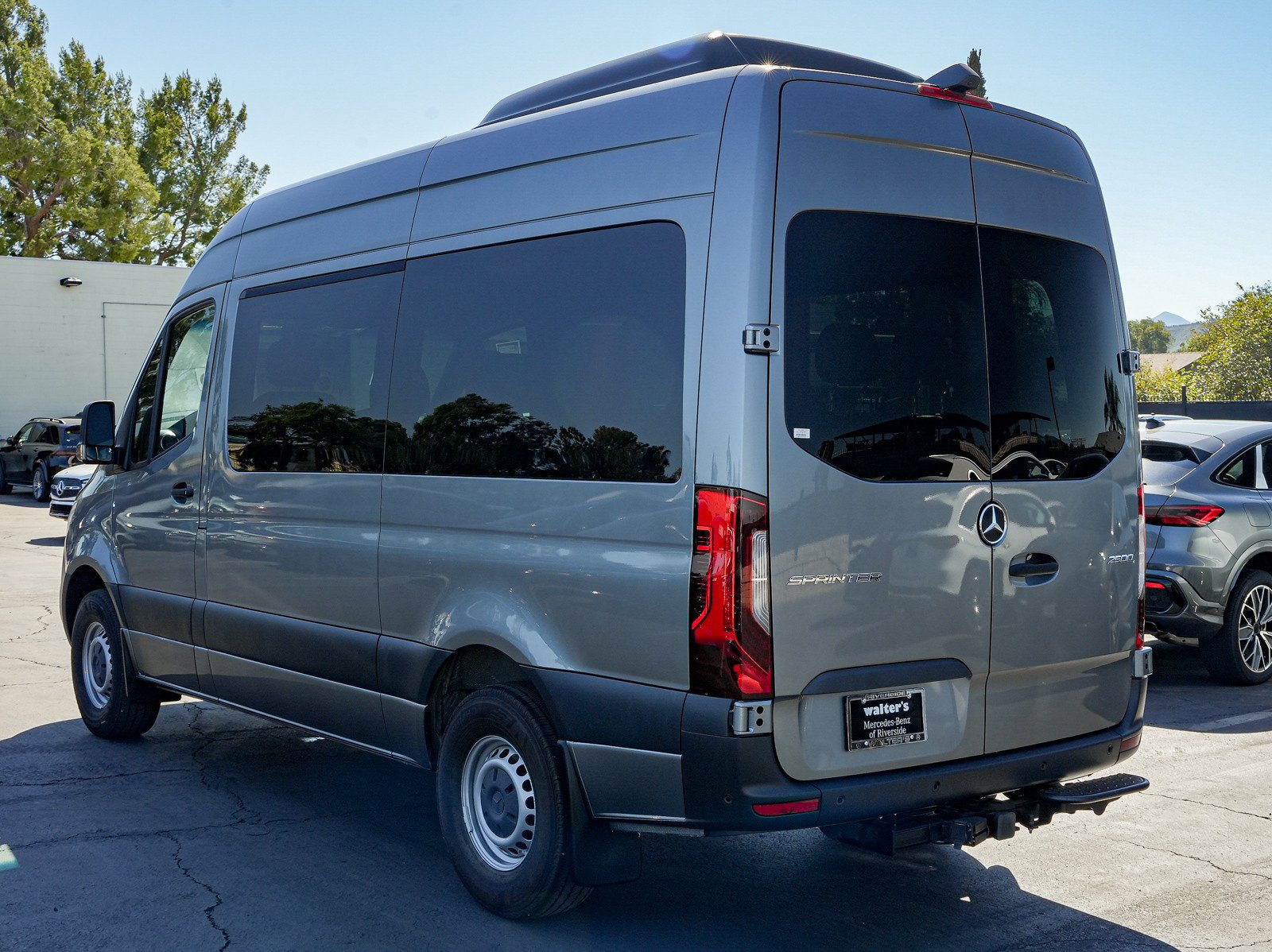 Used 2024 Mercedes-Benz Sprinter 2500 image 11