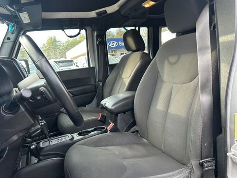 Used 2017 Jeep Wrangler Unlimited Sport w/ Quick Order Package 24S image 15