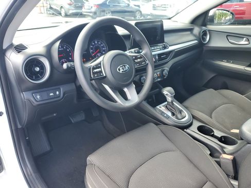 Used 2020 Kia Forte Sedan image 12
