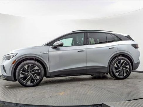 Used 2021 Volkswagen ID.4 Pro w/ ID.4 Protection Package image 3