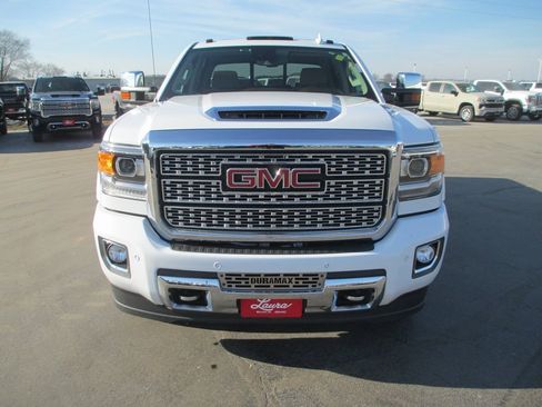 Used 2019 GMC Sierra 2500 Denali w/ Duramax Plus Package image 13