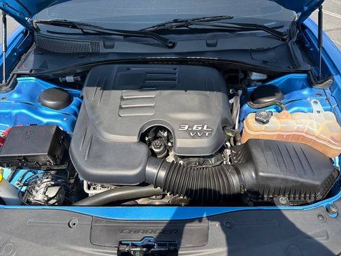 Used 2023 Dodge Charger GT w/ Technology Group RWD image 14