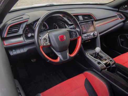 Used 2018 Honda Civic Type R image 14