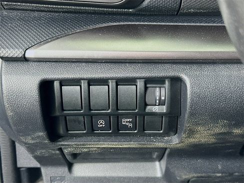 Used 2019 Subaru Forester Premium image 21