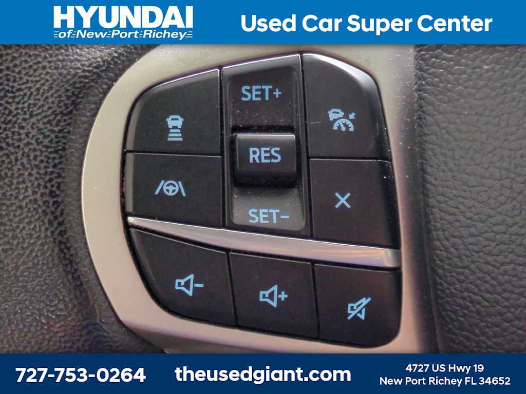 Used 2022 Ford Explorer Limited w/ Equipment Group 301A RWD image 30