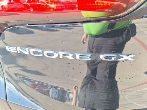 Used 2020 Buick Encore GX Preferred w/ Cold Weather Comfort Package image 12