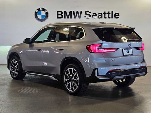 Used 2025 BMW X1 xDrive28i w/ Premium Package AWD/4WD image 4